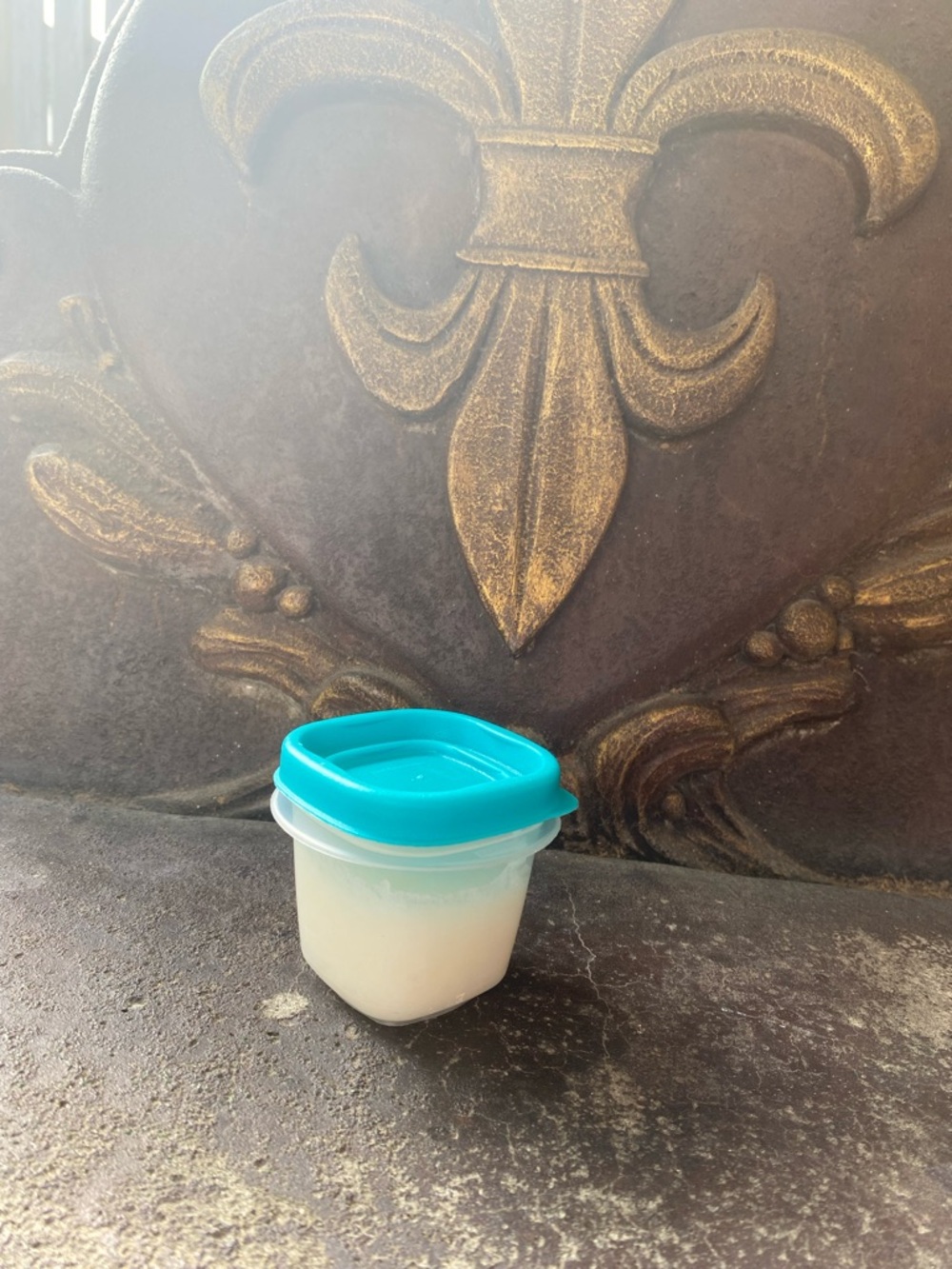 Face scrub ACV and coconut removes the impurities